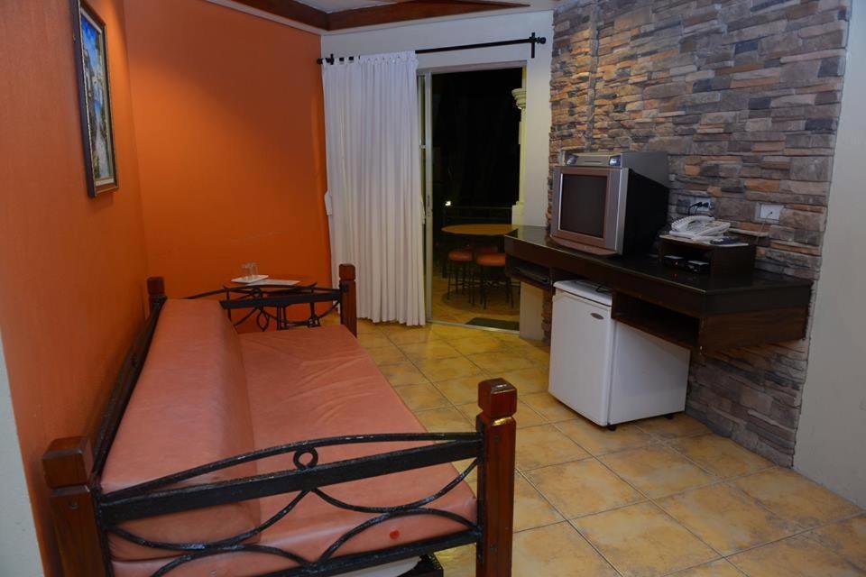 Hotel Palmas del Mar Bacolod Exterior foto