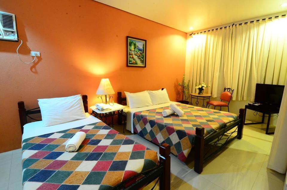 Hotel Palmas del Mar Bacolod Exterior foto