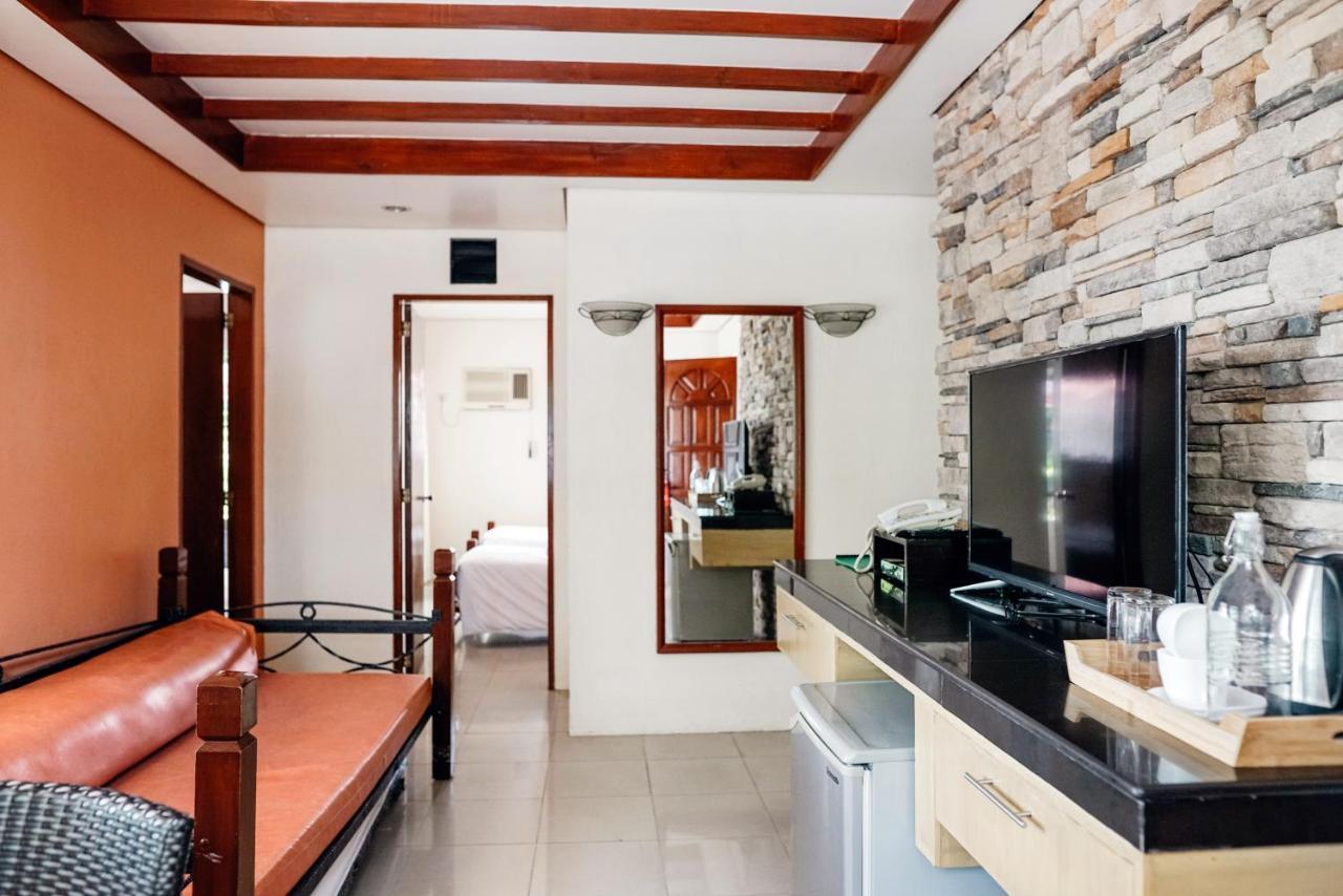 Hotel Palmas del Mar Bacolod Exterior foto